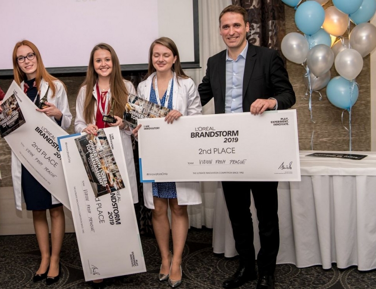 FIR students‘ success in BRANDSTORM competition by L´Oréal