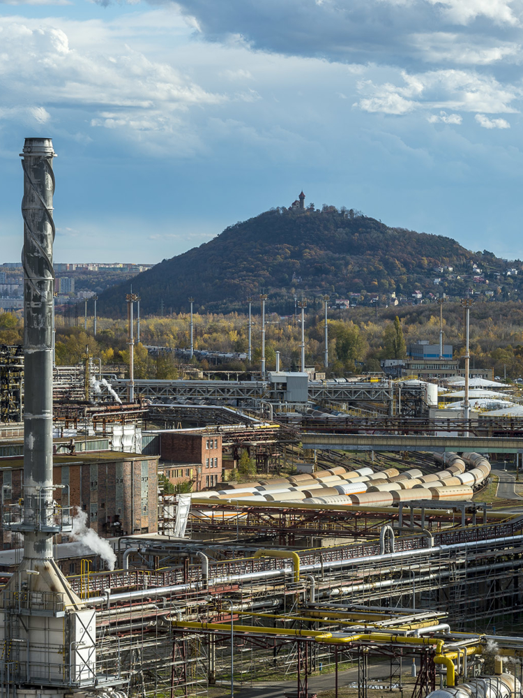 Department of Logistics, Faculty of Business Administration, has succeeded to conduct contractual research for Unipetrol