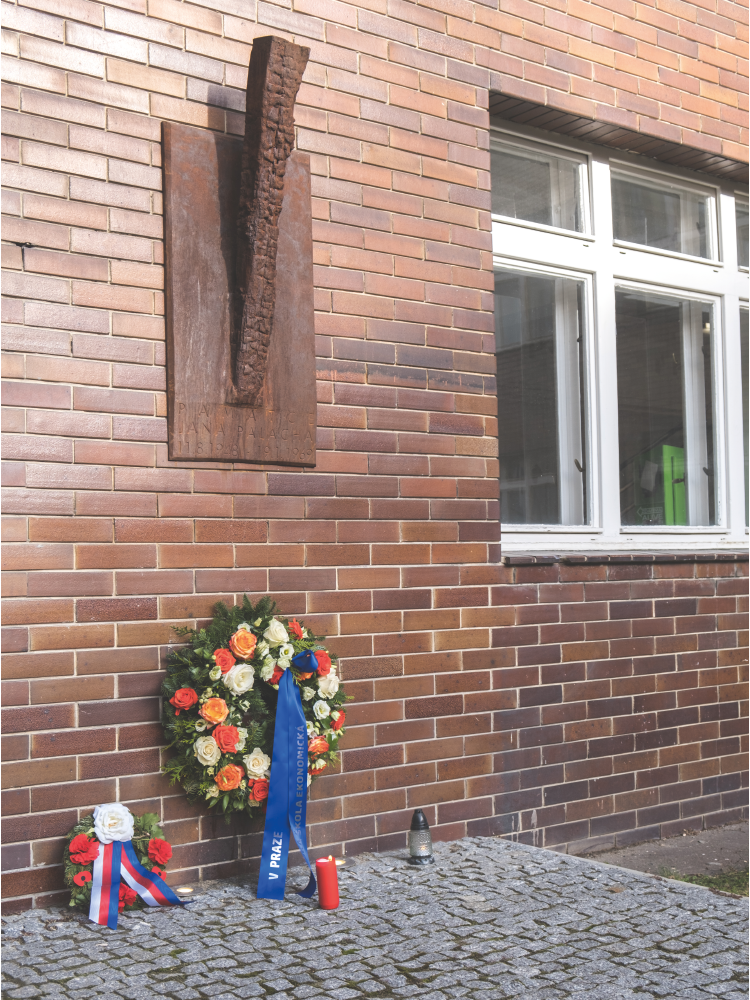 Classmates and friends of Jan Palach honoured his memory at the Prague University of Economics and Business