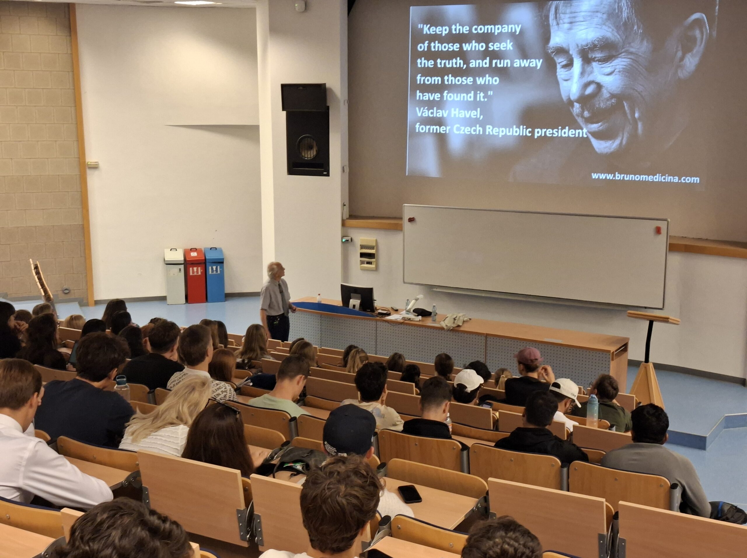 Rekordní počet zahraničních studentů zahajuje studium v zimním semestru 2025 na VŠE