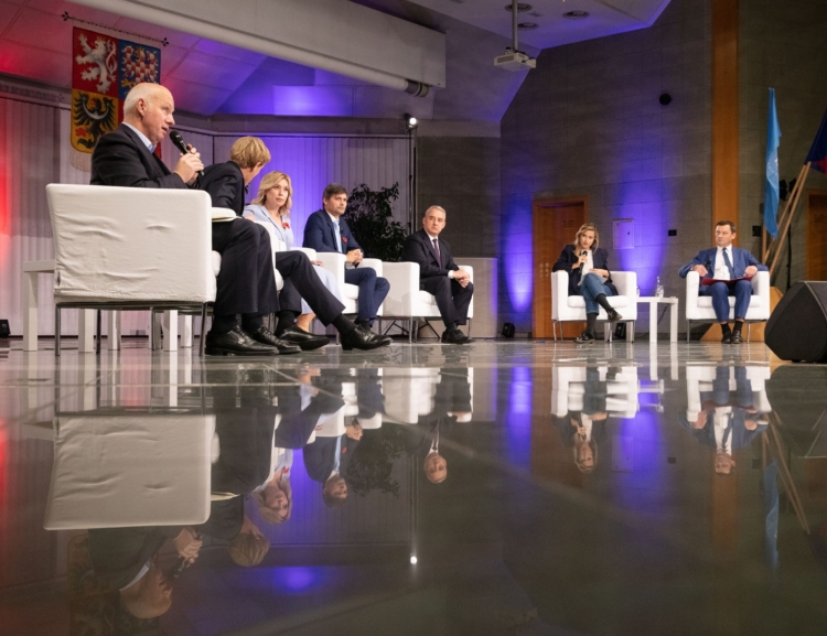 Vysoká škola ekonomická v Praze hostila jedinou debatu o ekonomických tématech této prezidentské volby
