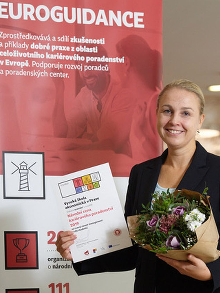 Katedra manažerské psychologie a sociologie získala Národní cenu kariérového poradenství 2019
