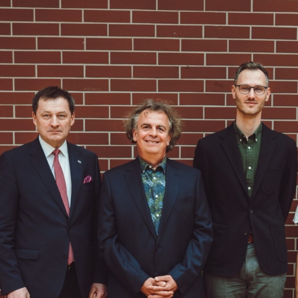 Fakulta informatiky a statistiky