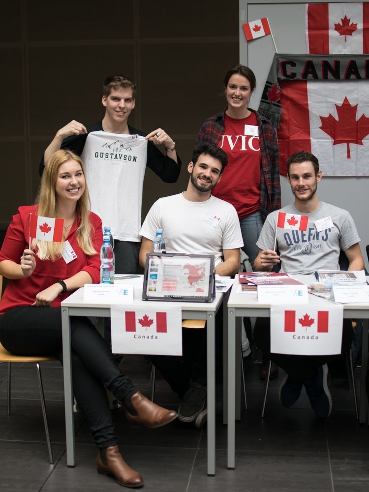 Na VŠE se konal International & Study Abroad Fair 2018