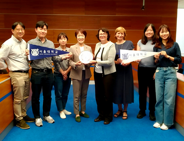 VŠE uvítala korejskou delegaci z partnerské Seoul National University